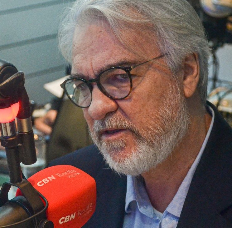 Jamildo em entrevista na rádio.